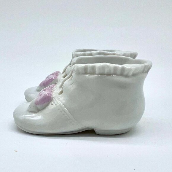 Vintage 70s Porcelain Baby Booties Pink Bow White Nursery Decor - Picture 4 of 8